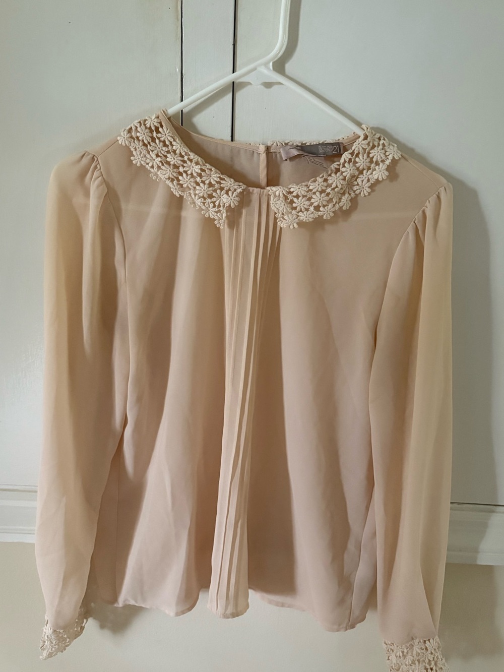 Vintage Forever 21 Romantic Pintuck blouse Small